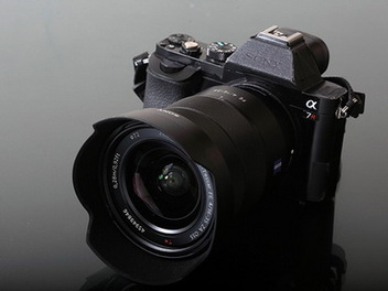 SONY FE16-35mm F4 ZA OSS 使用心得（PK Canon EF16-35mm IS、夜景、星芒、人像）